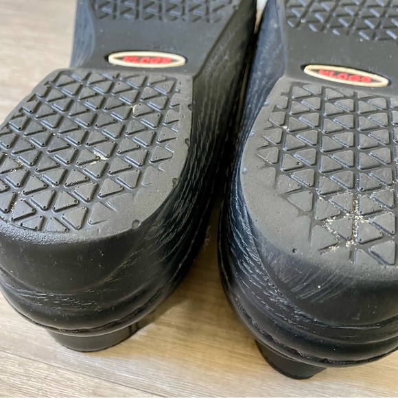 Klogs Black Leather Mary Jane Clogs with Textured Upper & Non-Slip Sole Sz 9 - Picture 5 of 9